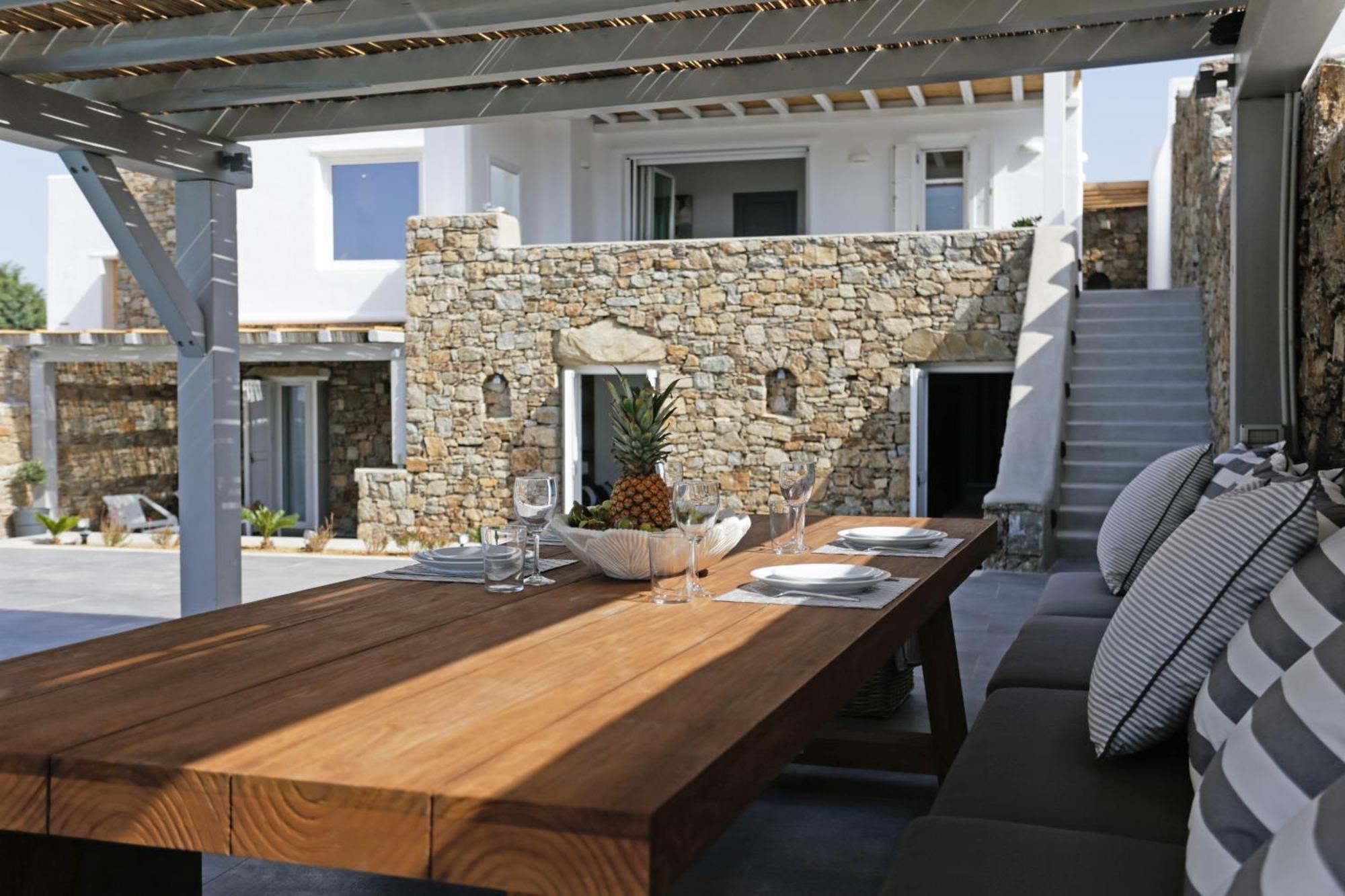 Villa Angelika/Pink Pelikan By The Beach Mykonos Town Exterior photo